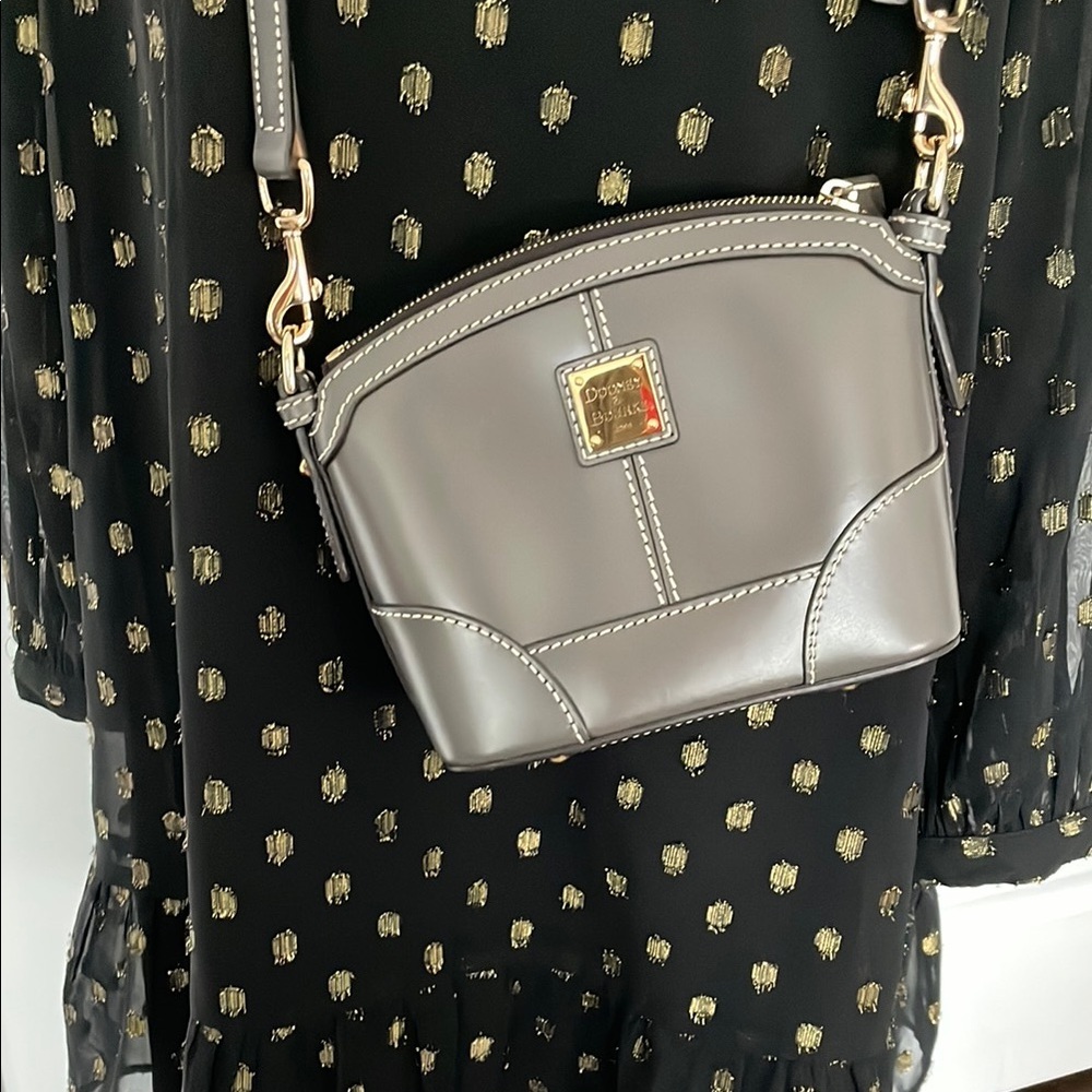 Dooney & Bourke Mini Crossbody Grey Beacon Leather Dome Shape - Picture 2 of 15